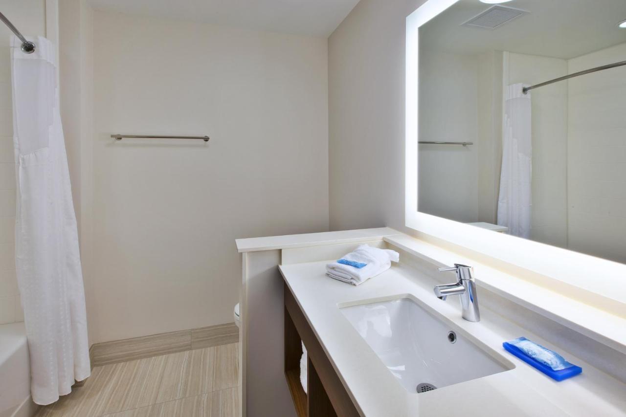 Holiday Inn Express And Suites South Hill By Ihg Zewnętrze zdjęcie