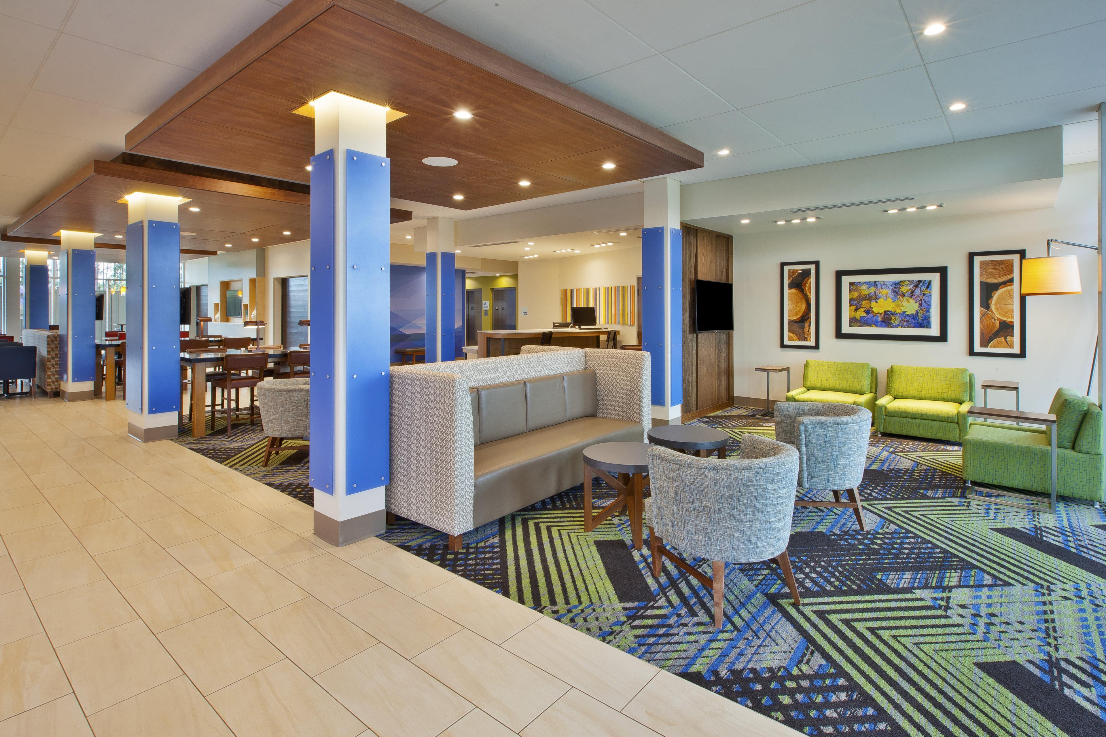 Holiday Inn Express And Suites South Hill By Ihg Zewnętrze zdjęcie